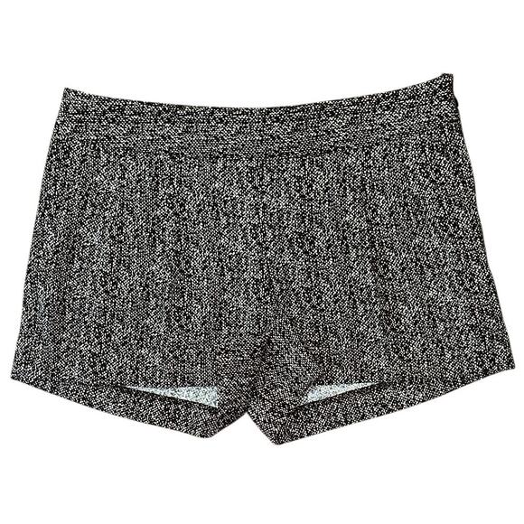 Express Mid-Rise Cuffed Black & White Tweed Pattern Dress Shorts Size 0 28X2 - Picture 1 of 8